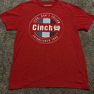 Cinch Men's Red and Blue Graphic Tee